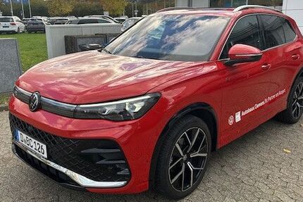 VW Tiguan 14.000 km 39.750 &euro; Düsseldorf 40472