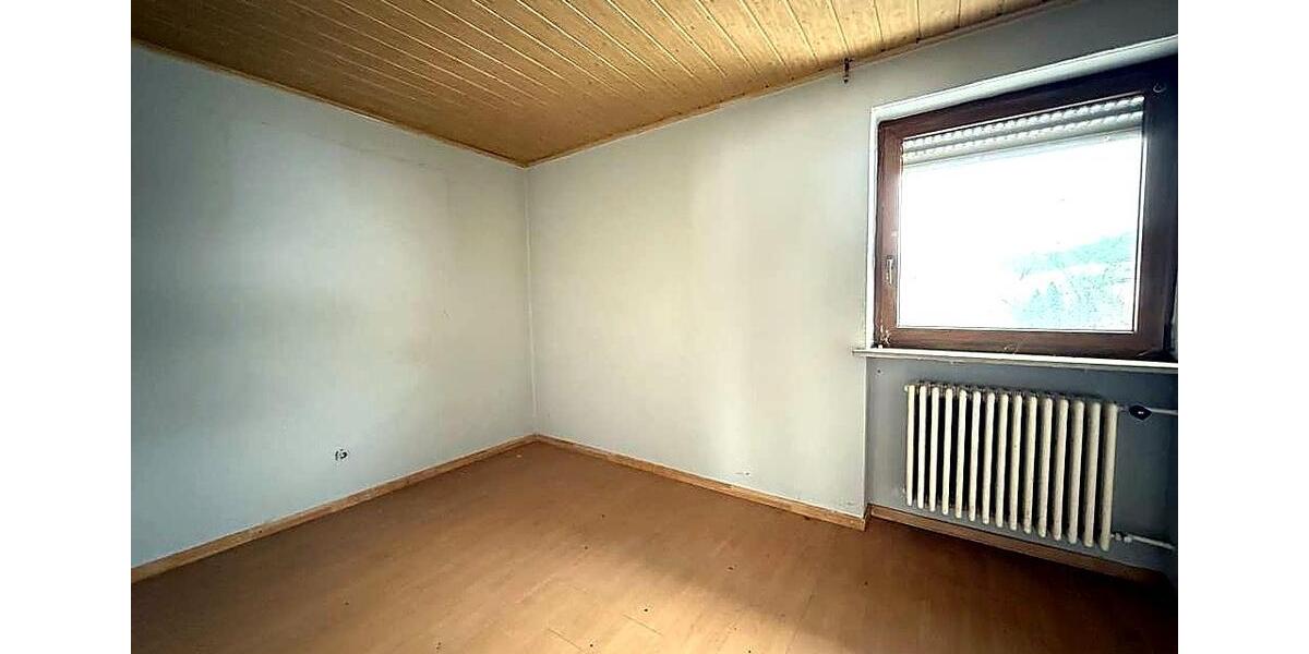 Einfamilienhaus Scheßlitz - 8 Zimmer, 315 m&sup2;, 169.000&euro; | Angebot:26636938