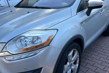 Ford Kuga 251.000 km 4.250 &euro; zwickau 08064