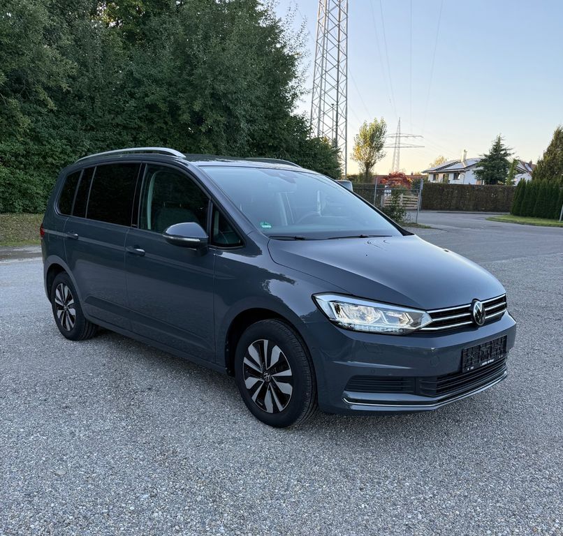 VW Touran 13.600 km 33.000 € Schongau 86956