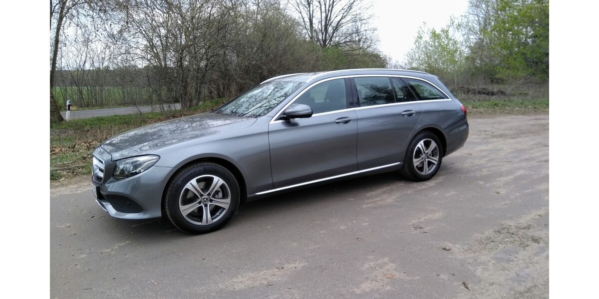 Mercedes-Benz E 200 74.080 km 23.200 &euro; Zossen 15806