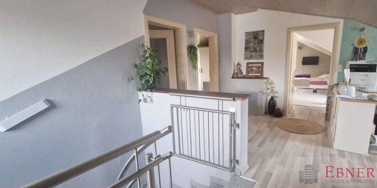 Einfamilienhaus Viechtach - 6 Zimmer, 234 m&sup2;, 540.000&euro; | Angebot:25773087