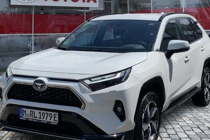 Toyota RAV 4 4.990 km 49.590 &euro; München 80807