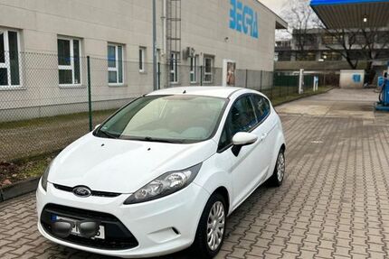 Ford Fiesta 128.000 km 3.700 &euro; Berlin 13158