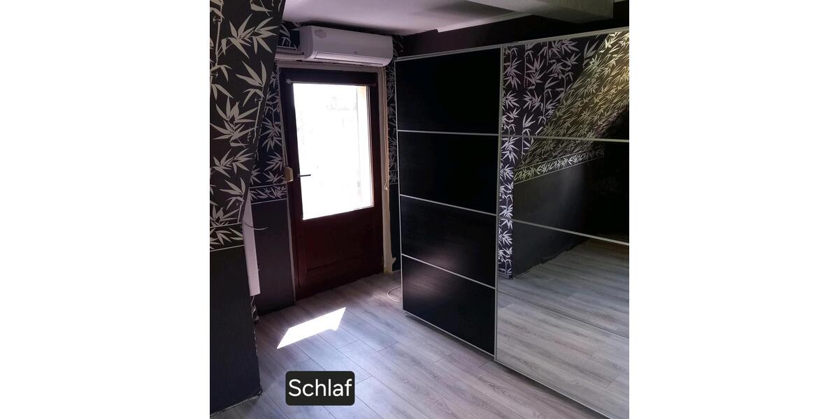 Saniertes Einfamilienhaus mit großem Grundstück zimmer