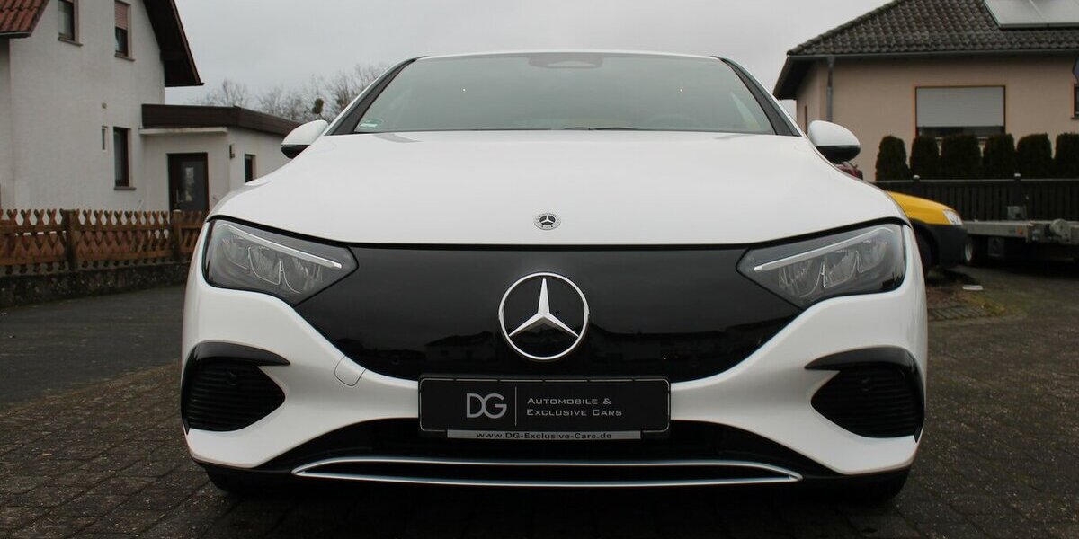 Mercedes-Benz EQE 300 Mercedes Garantie bis 2031 12.000 km 47.400 &euro; Badem 54657