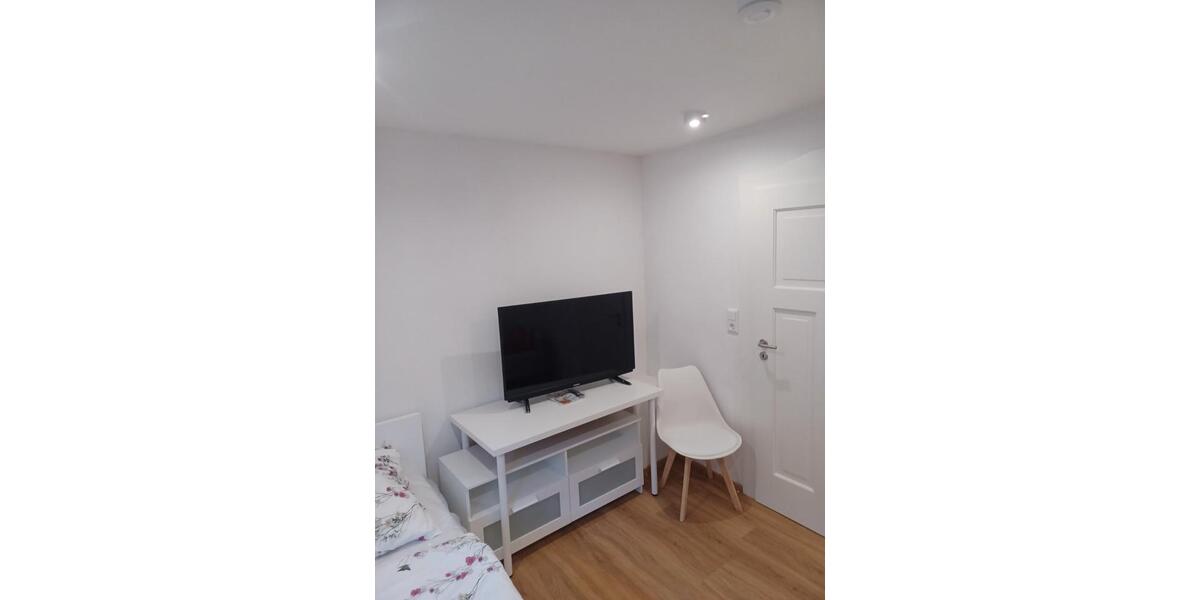Etagenwohnung Uffenheim - 1 Zimmer, 11 m&sup2;, 300&euro; | Angebot:26620638