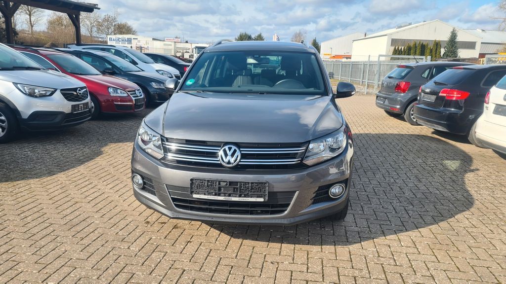 VW Tiguan 121.800 km 13.499 &euro; Korbach 34497