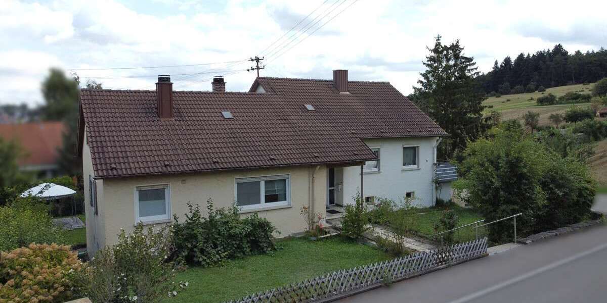 Haus zum Kaufen in Herbrechtingen 410.000 € 163.3 m² 9 zimmer