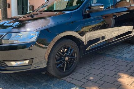 Skoda Rapid 99.890 km 8.450 &euro; Nabburg 92507