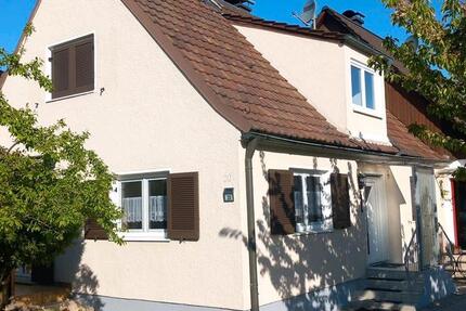 Haus Karlskron - 3 Zimmer, 70 m&sup2;, 750&euro; | Angebot:26373033