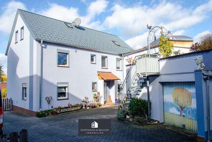 Haus zum Kaufen in Amberg 285.000 € 204 m² 8 zimmer