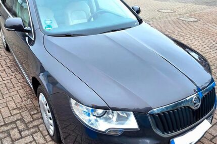 Skoda Superb 240.850 km 5.800 &euro; Erkelenz 41812