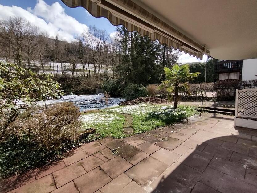 Helle, ruhige Dreizimmerwohnung mit Südterrasse und großem Garten am Albufer von Privat zimmer