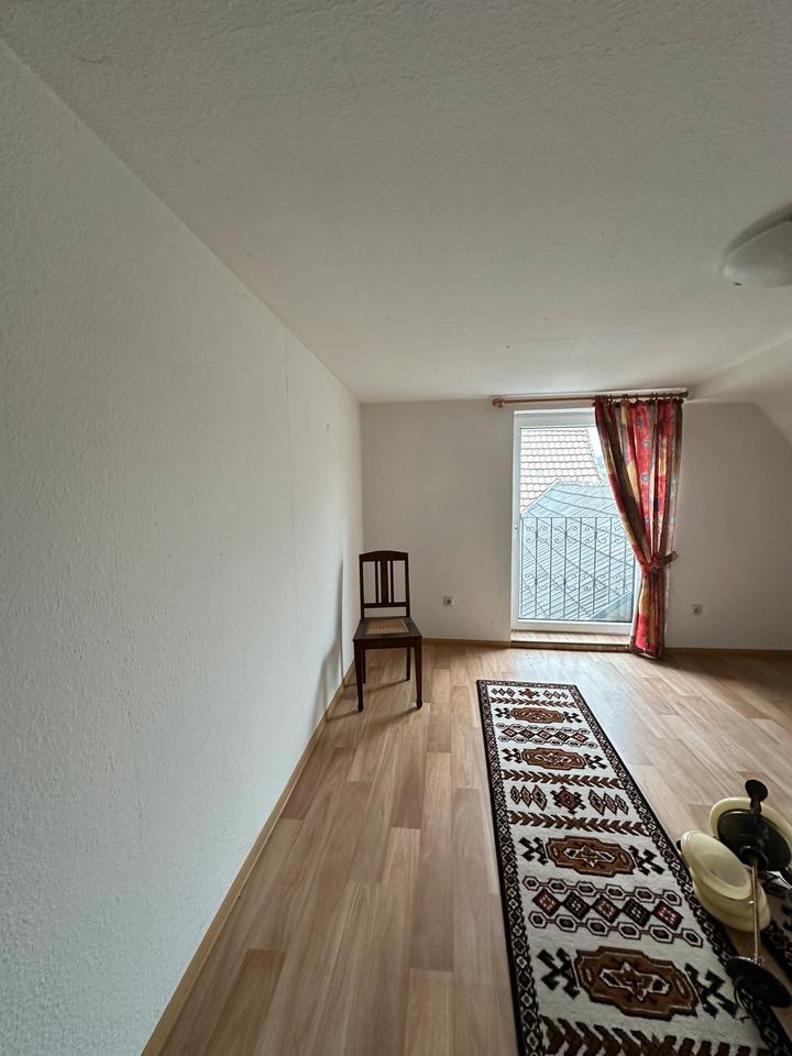 9 Zimmer Haus mit grossem Hof zum mieten zimmer