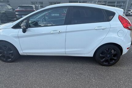 Ford Fiesta 168.500 km 4.700 &euro; Mönchengladbach 41063