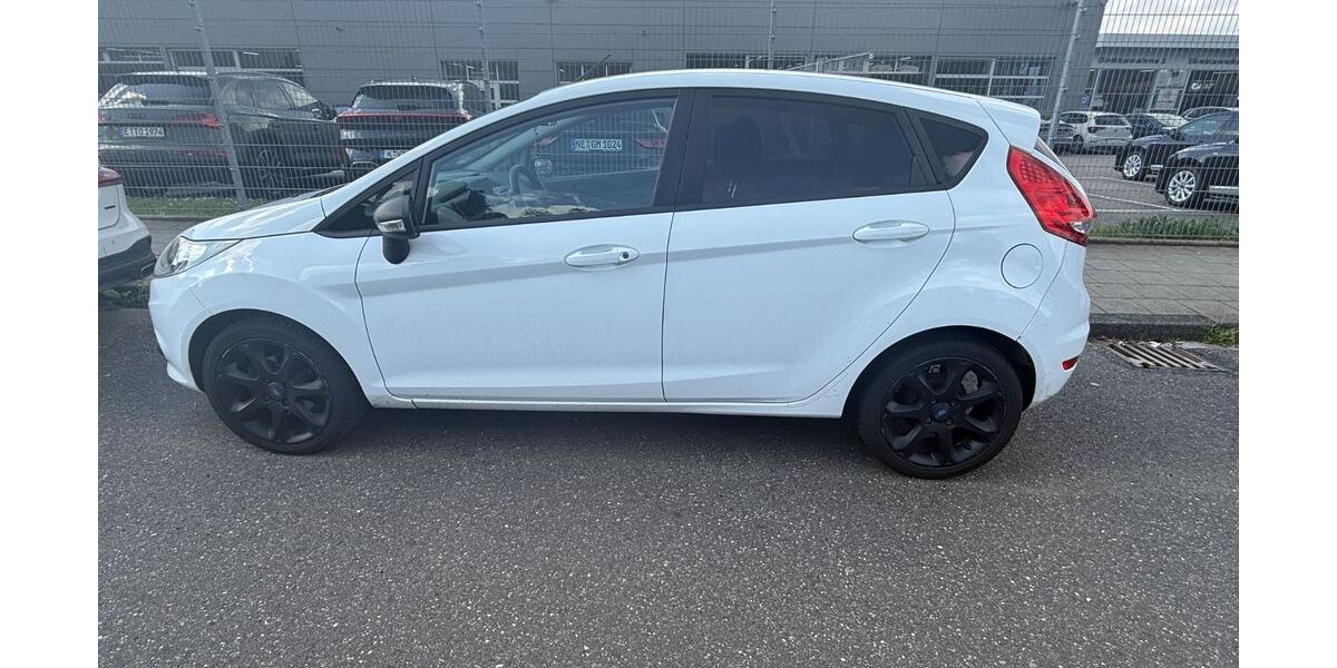 Ford Fiesta 168.500 km 4.700 &euro; Mönchengladbach 41063