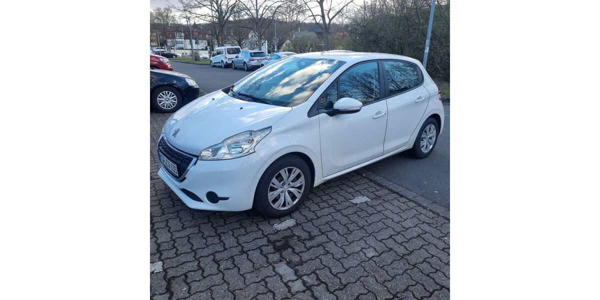 Peugeot 208 133.000 km 4.780 &euro; Karlstadt 97753
