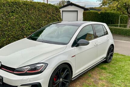VW Golf 96.000 km 26.999 € Bollenbach 55624