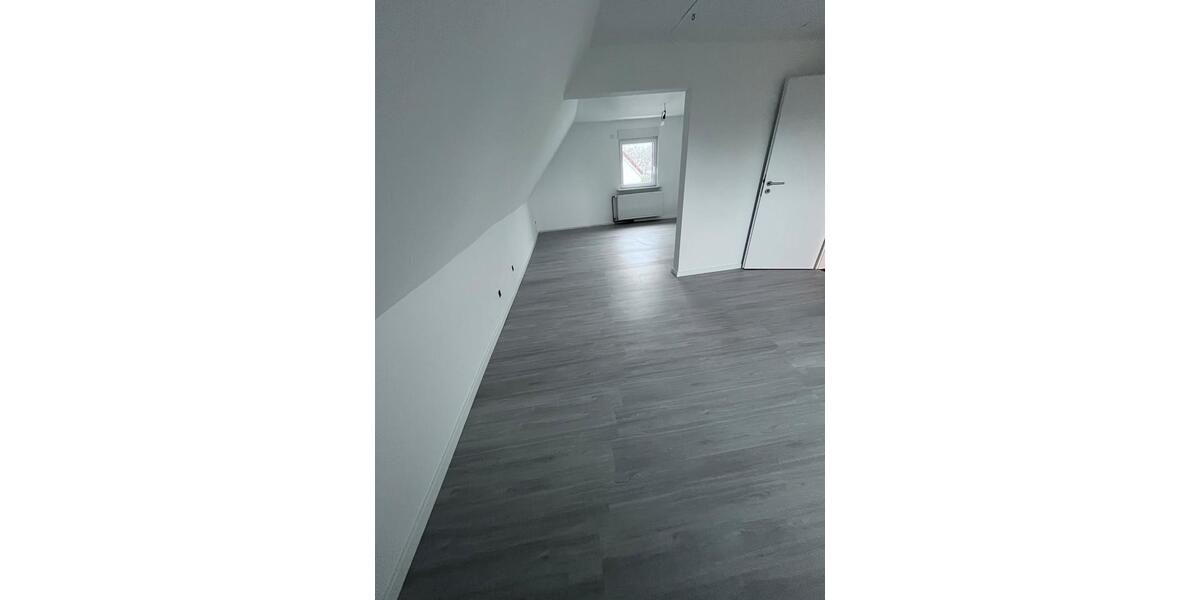 Einfamilienhaus Lippstadt - 5 Zimmer, 100 m&sup2;, 1.600&euro; | Angebot:25208881