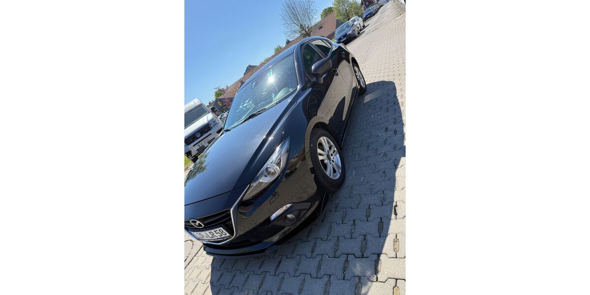 Mazda 3 170.000 km 9.500 &euro; Bad salzuflen 32107