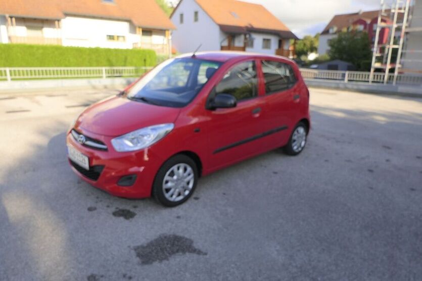 i10