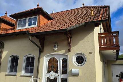 Einfamilienhaus in Uni-Nähe mit EBK und Garage 5 zimmer