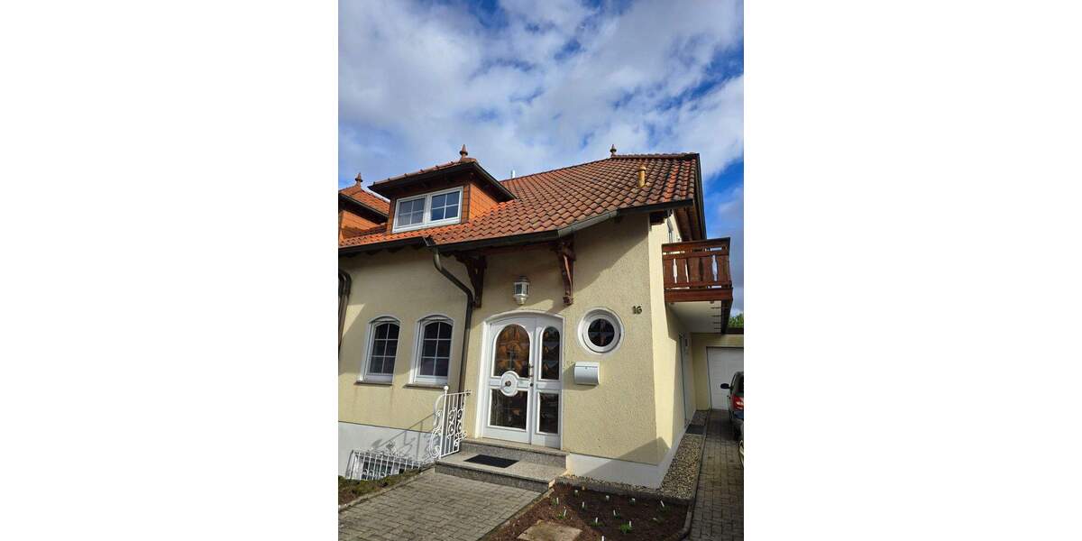 Einfamilienhaus in Uni-Nähe mit EBK und Garage 5 zimmer