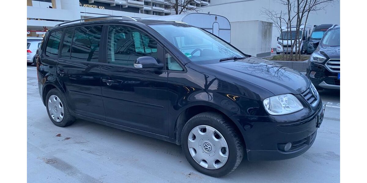 VW Touran 240.000 km 650 &euro; München 80809