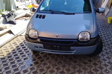 Renault Twingo 141.000 km 1.400 € Schackensleben 39343