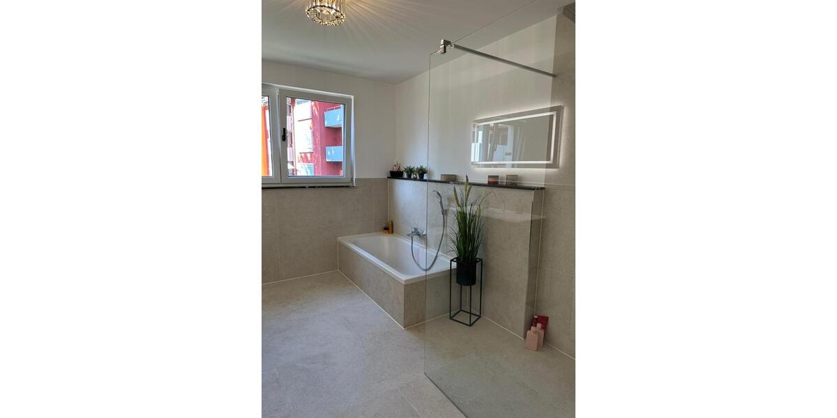 Etagenwohnung Waldkirch - 2 Zimmer, 95 m&sup2;, 1.600&euro; | Angebot:25225178