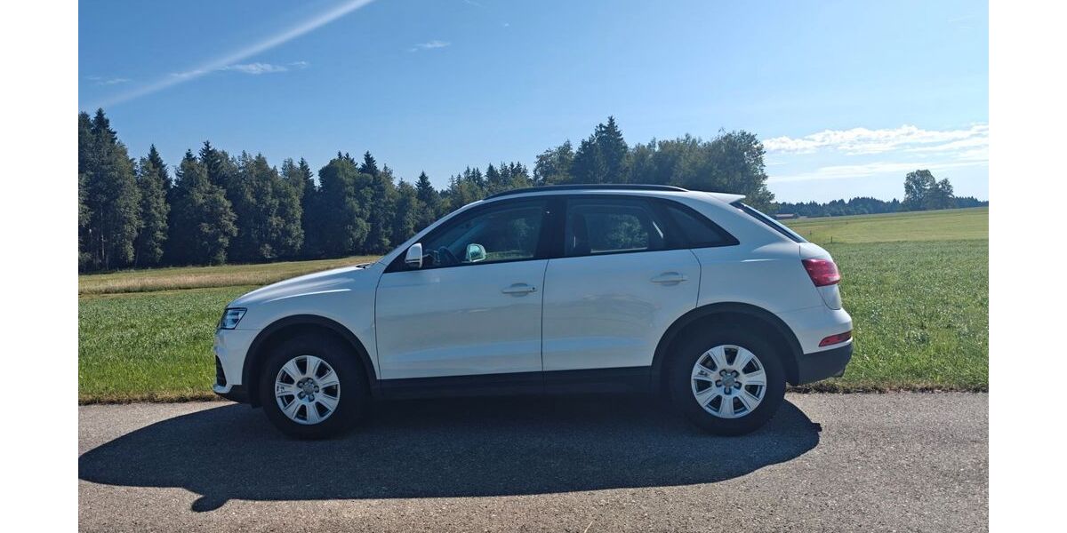 Audi Q3 109.000 km 14.900 &euro; Obersöchering 82395