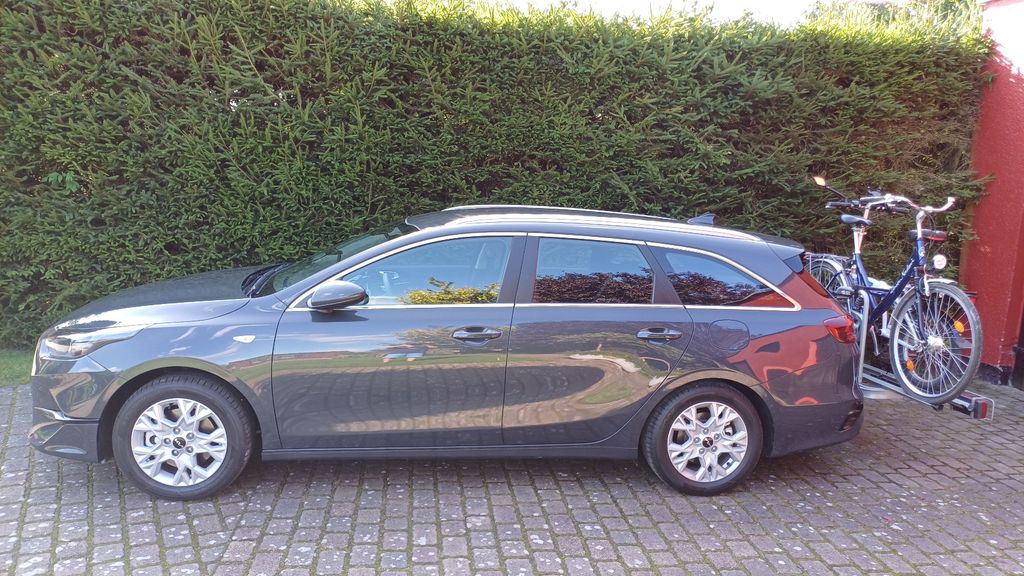 Kia ceed Sportswagon 6.372 km 22.999 &euro; Altentreptow 17087
