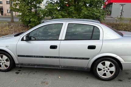 Opel Astra 170.000 km 2.600 &euro; Schloss Holte 33758