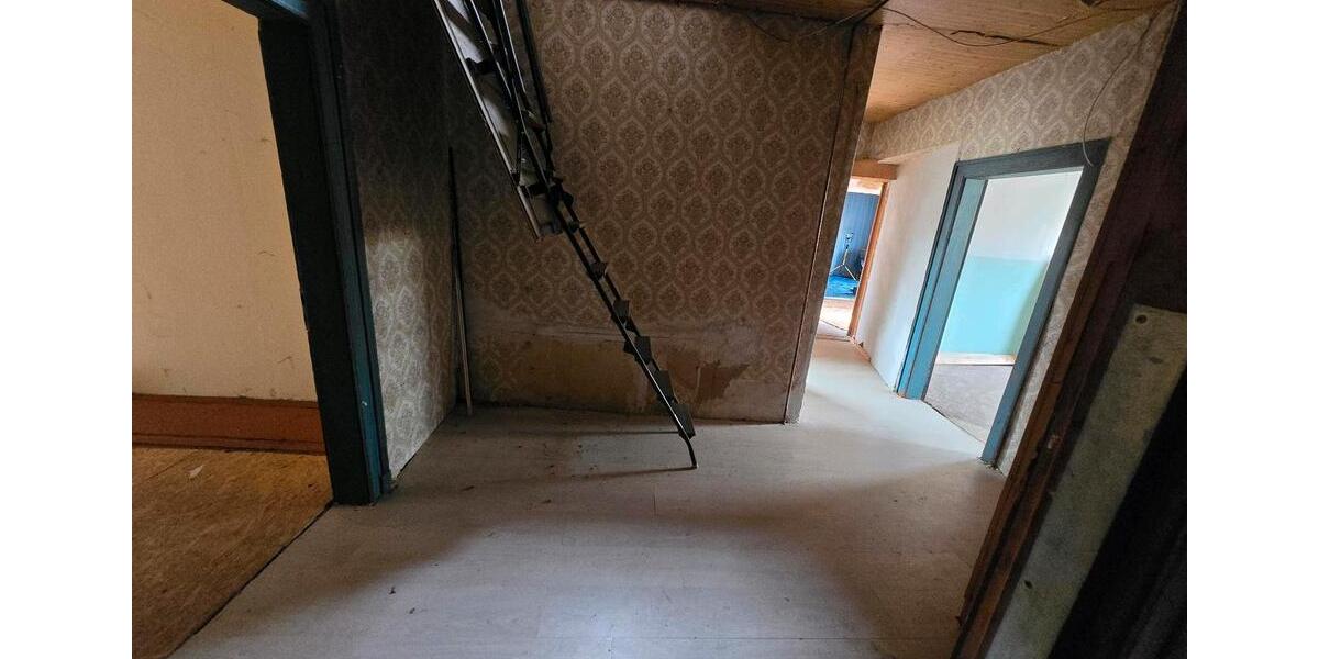 Etagenwohnung Übach-Palenberg Palenberg - 10 Zimmer, 214 m&sup2;, 110.000&euro; | Angebot:27156975
