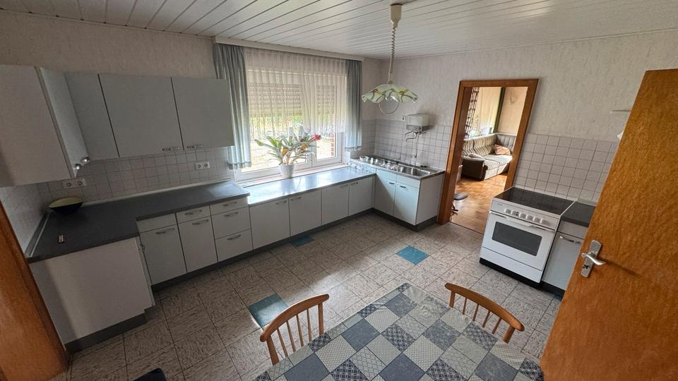 Einfamilienhaus Niederkrüchten - 7 Zimmer, 164 m&sup2;, 320.000&euro; | Angebot:27080107
