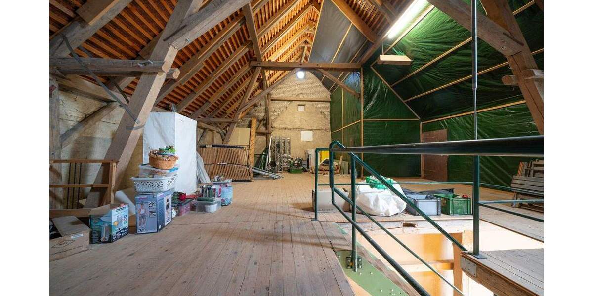 Einfamilienhaus Fünfstetten / Nußbühl Fünfstetten - 8 Zimmer, 301 m&sup2;, 1.200.000&euro; | Angebot:25727229