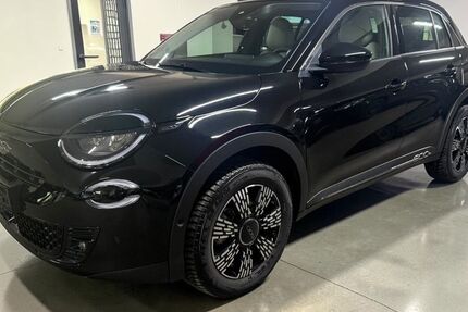 Fiat 600 32.811 km 17.499 &euro; München 80636