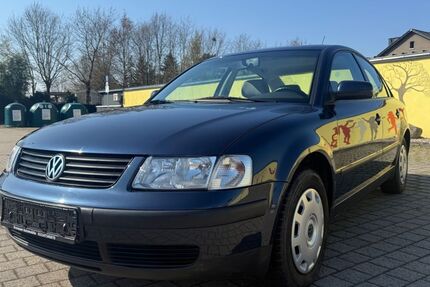 VW Passat 42.300 km 7.450 &euro; Kronau 76709