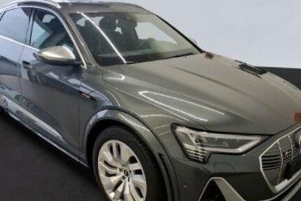 Audi e-tron 43.012 km 41.990 &euro; Schüttorf 48465