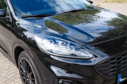 Ford Kuga 17.500 km 29.800 &euro; Stade 21680