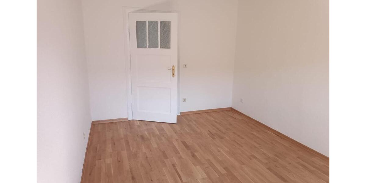 Etagenwohnung Mannheim Fahrlach - 4 Zimmer, 100 m&sup2;, 1.049&euro; | Angebot:25932426