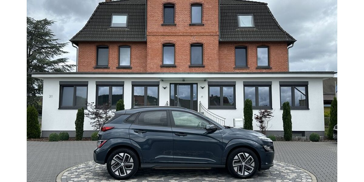 Hyundai KONA Elektro 33.803 km 21.450 &euro; Rotenburg Lispenhausen 36199