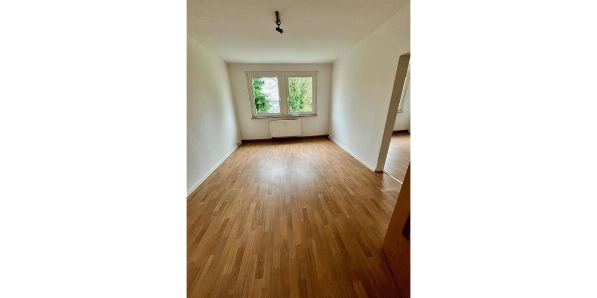 Etagenwohnung Oelsnitz (Vogtland) - 3 Zimmer, 58 m&sup2;, 319&euro; | Angebot:26287264