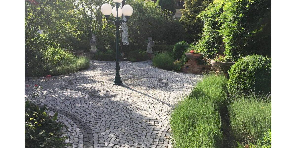 Einfamilienhaus Adlkofen - 8 Zimmer, 238 m&sup2;, 895.000&euro; | Angebot:26040750