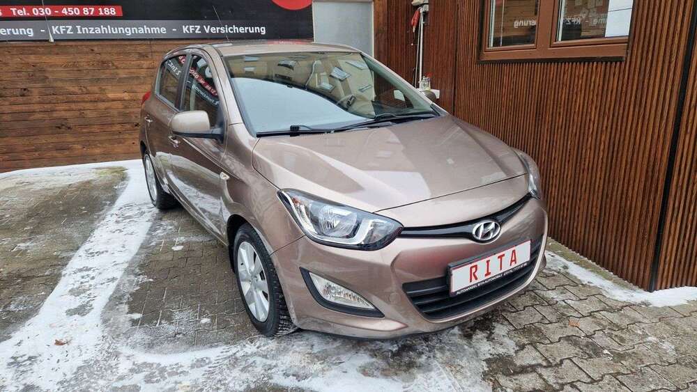 Hyundai i20 109.571 km 7.980 &euro; Berlin 10627