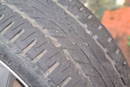 Mazda 2 215.000 km 1.200 € stuttgart 70327