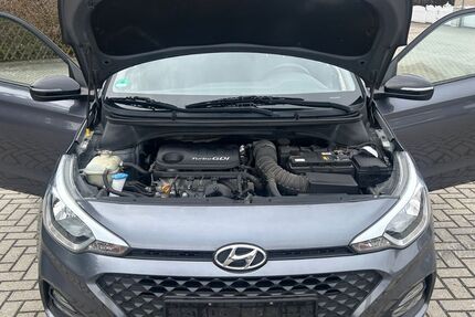Hyundai i20 94.590 km 9.300 &euro; Derenburg 38895