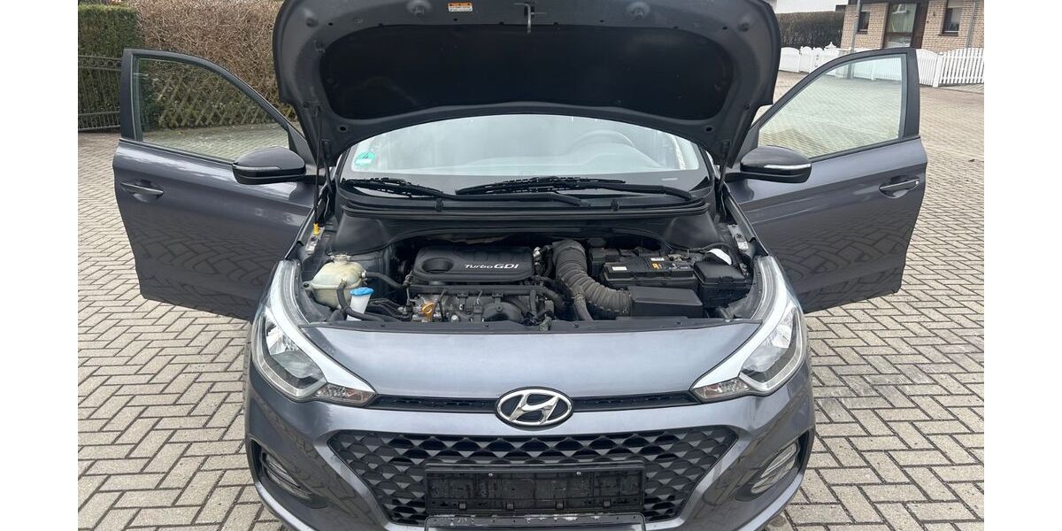 Hyundai i20 94.590 km 9.300 &euro; Derenburg 38895