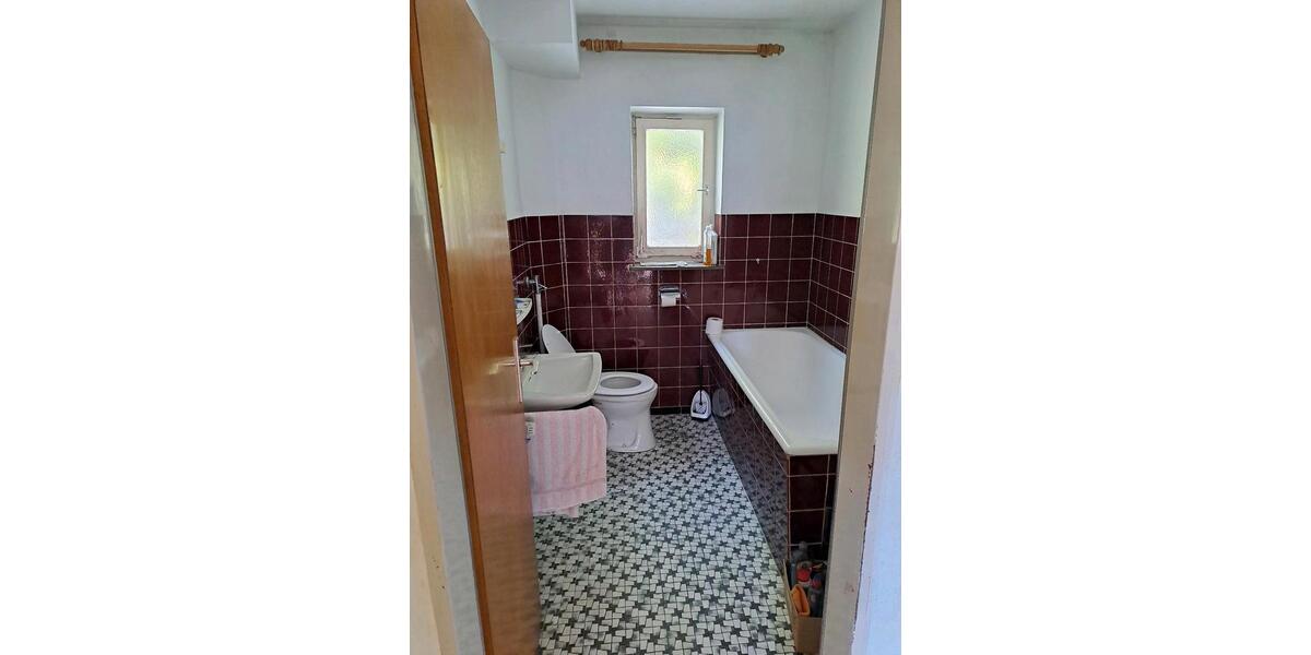 Einfamilienhaus Haundorf - 6 Zimmer, 149 m&sup2;, 249.000&euro; | Angebot:27093763